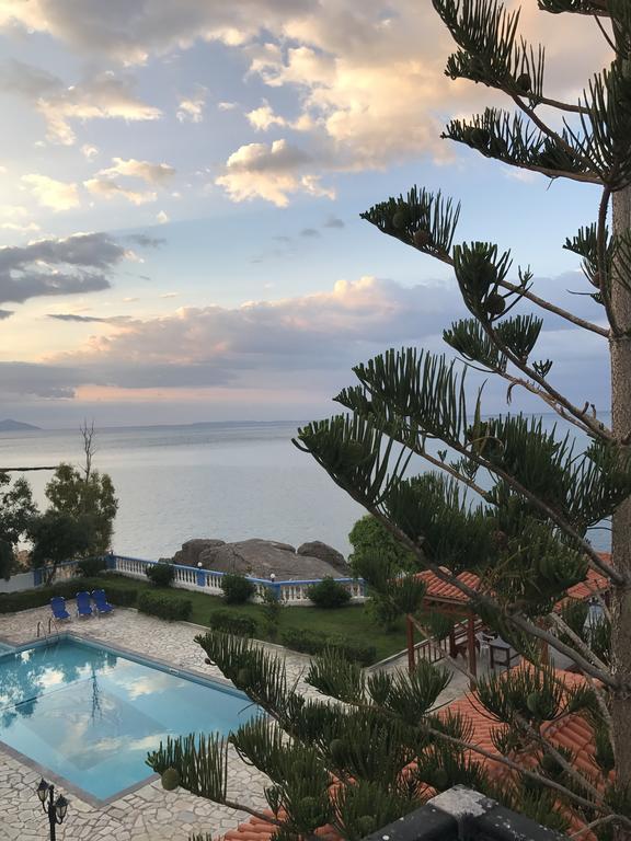 Cypriana Apartments Makrýgialos Eksteriør bilde